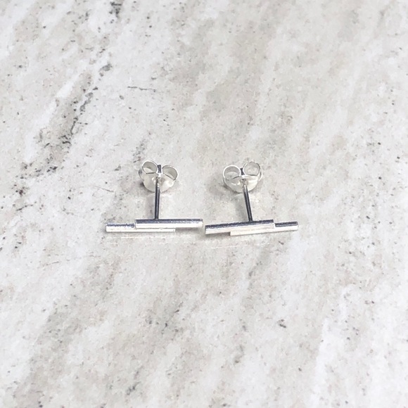 925 Sterling Silver Double Bar Stud Earrings - Picture 5 of 16